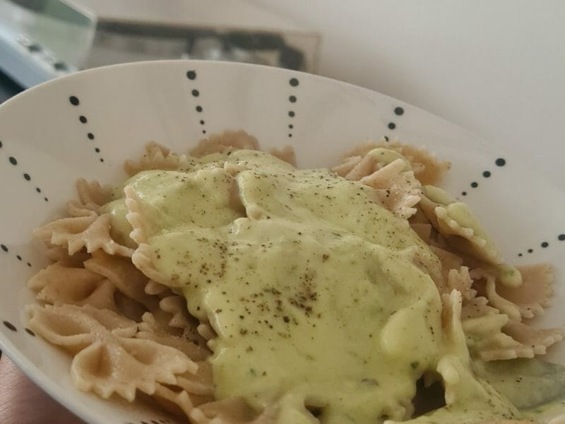 Cliquez pour zoomer ! Farfalle à la crème de courgettes Thermomix par miaouss_la_gueguerre