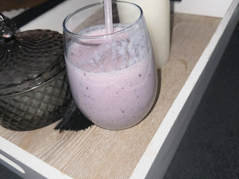 Cliquez pour zoomer ! Smoothie fruits rouges et banane Thermomix par sanaa_22