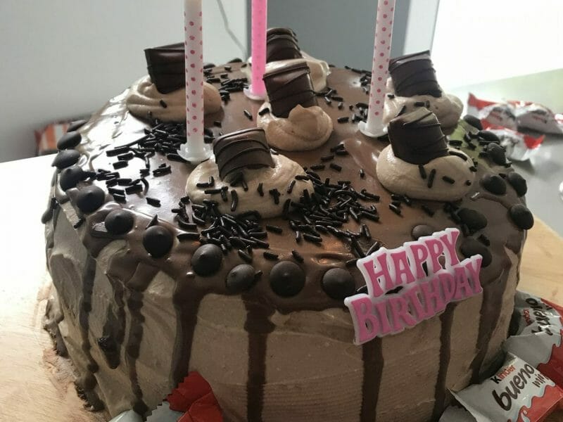Cliquez pour zoomer ! Layer cake Kinder Bueno Thermomix par Sandrine1411
