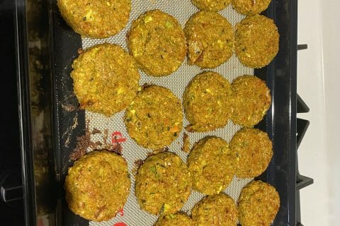 Cliquez pour zoomer ! Galettes de courgettes grecques Thermomix par mae-nepoui