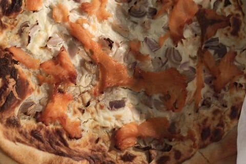 Cliquez pour zoomer ! Tarte flambée rapide au saumon fumé Thermomix par doumassia