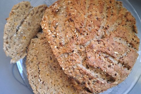 Cliquez pour zoomer ! Pain aux flocons d’avoine en cocotte Thermomix par doumassia