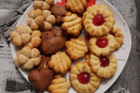 Cliquez pour zoomer ! Sablés à la presse à biscuits Thermomix par Maybe