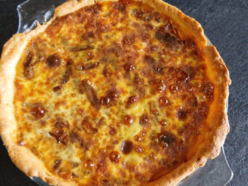 Cliquez pour zoomer ! Tarte aux oignons, lardons et moutarde douce Thermomix par sylvie_608