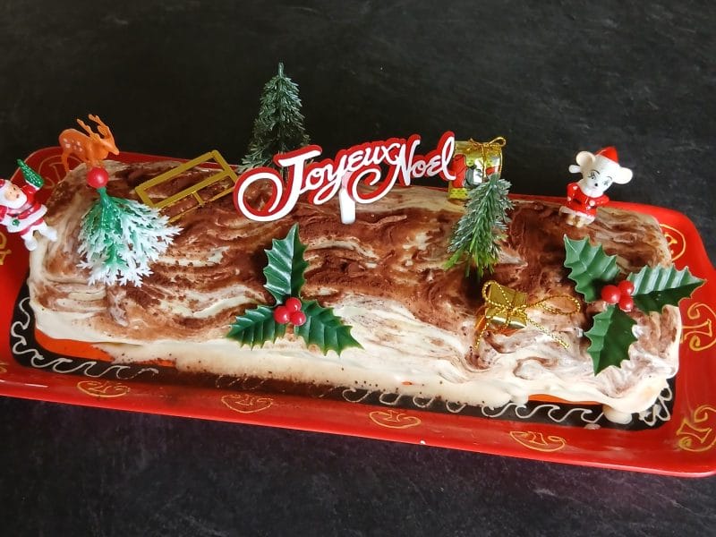 Cliquez pour zoomer ! Bûche Tiramisu Thermomix par sylvie_608