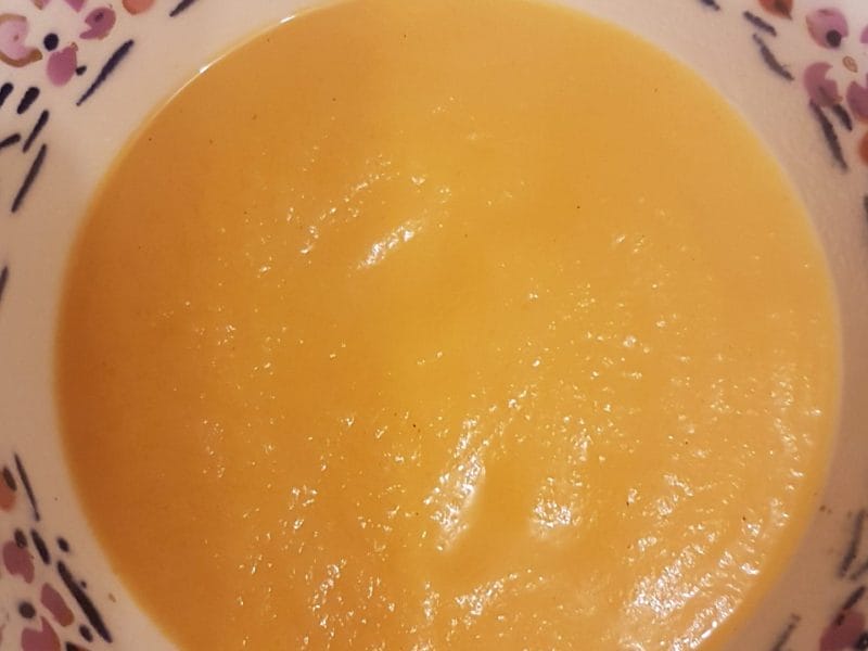 Cliquez pour zoomer ! Velouté de radis noir et carottes Thermomix par sylvie_608