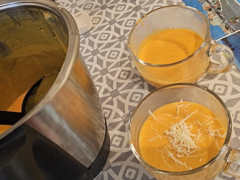 Cliquez pour zoomer ! Velouté de carottes et poivrons rouges Thermomix par krol26