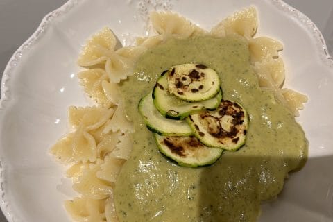 Cliquez pour zoomer ! Farfalle à la crème de courgettes Thermomix par kenza_56