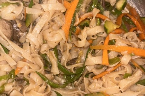 Cliquez pour zoomer ! Nouilles chinoises Thermomix par kenza_56