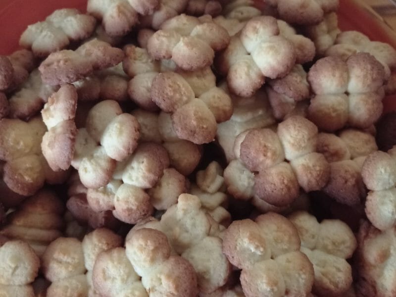 Cliquez pour zoomer ! Sablés à la presse à biscuits Thermomix par christelle_554