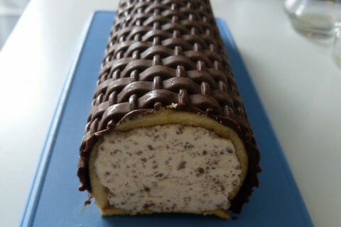 Cliquez pour zoomer ! Bûche Ferrero Rocher Thermomix par Isa1981