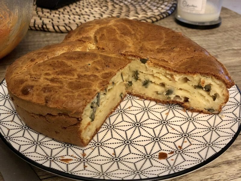 Cliquez pour zoomer ! Cake chèvre, noisettes et lardons Thermomix par marine_cesarini