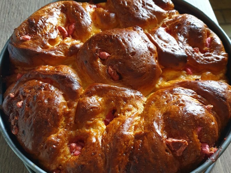 Cliquez pour zoomer ! Brioche aux pralines roses Thermomix par Caroline91530