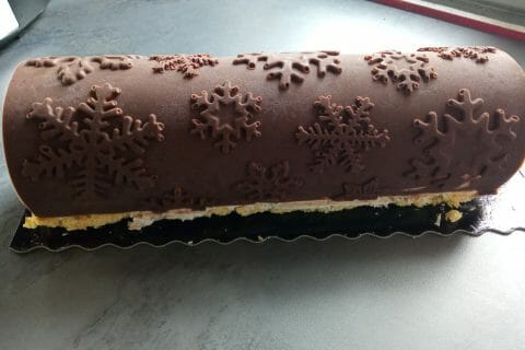 Cliquez pour zoomer ! Bûche Ferrero Rocher Thermomix par alexous