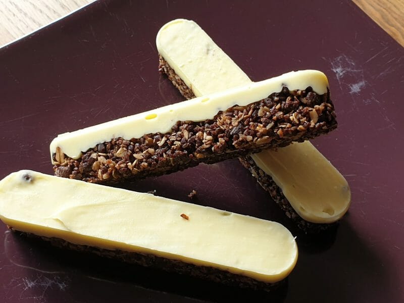 Cliquez pour zoomer ! Barres de céréales à l’avoine, noisettes, banane et chocolat Thermomix par micka84