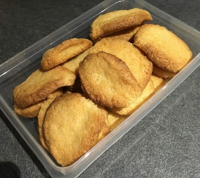 Cliquez pour zoomer ! Palets bretons au beurre salé Thermomix par Gazaroluma