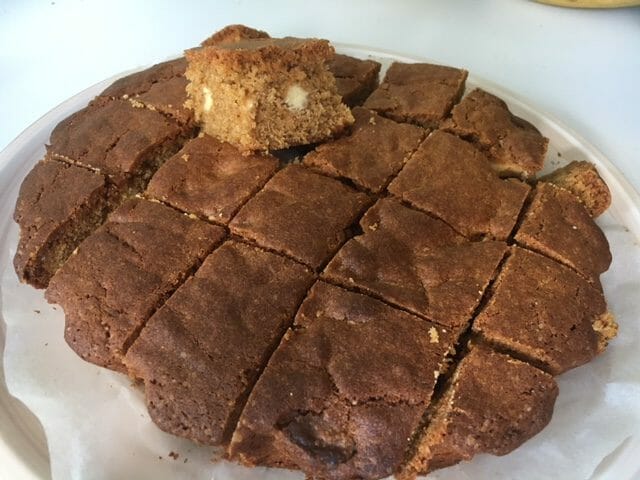 Cliquez pour zoomer ! Carrés spéculoos et chocolat blanc Thermomix par Claragif