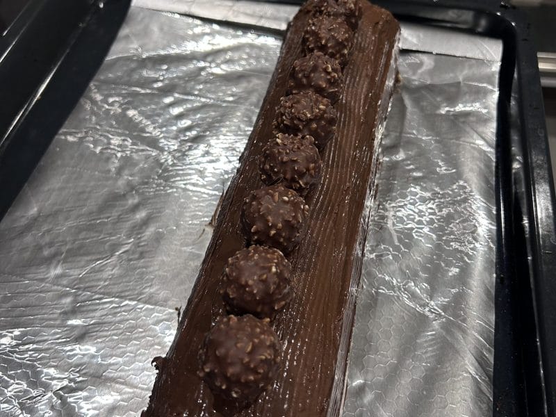 Cliquez pour zoomer ! Bûche Ferrero Rocher Thermomix par fanny_443