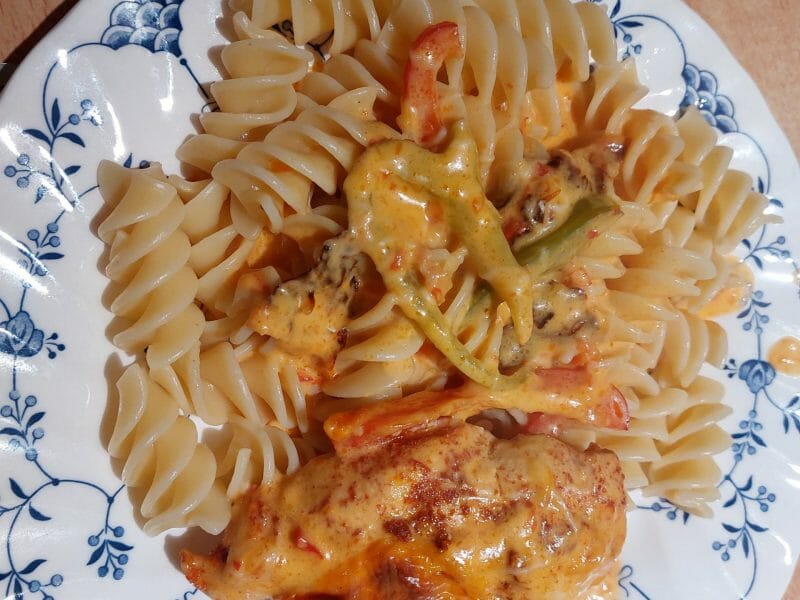 Cliquez pour zoomer ! Poulet à la crème de poivrons Thermomix par mclova