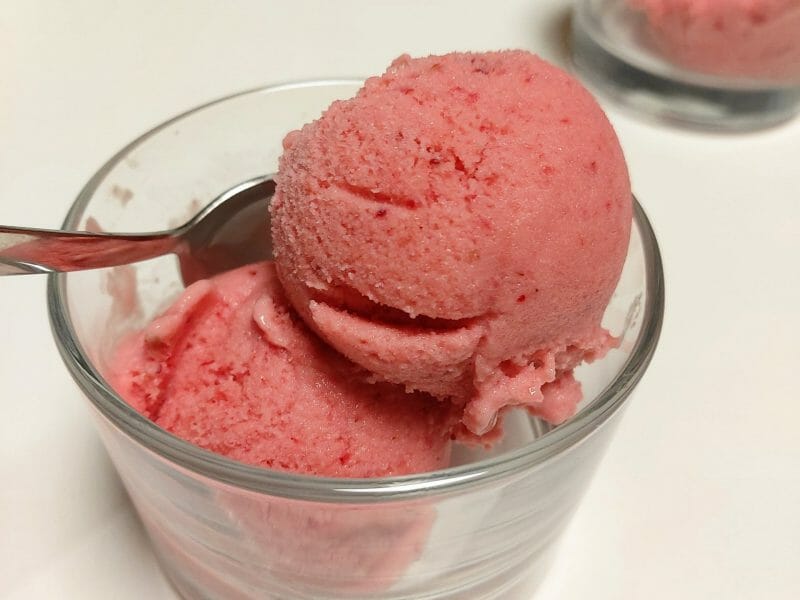 Cliquez pour zoomer ! Glace à la fraise Thermomix par linda02170