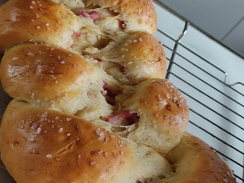 Cliquez pour zoomer ! Brioche salée jambon fromage Thermomix par joujou54