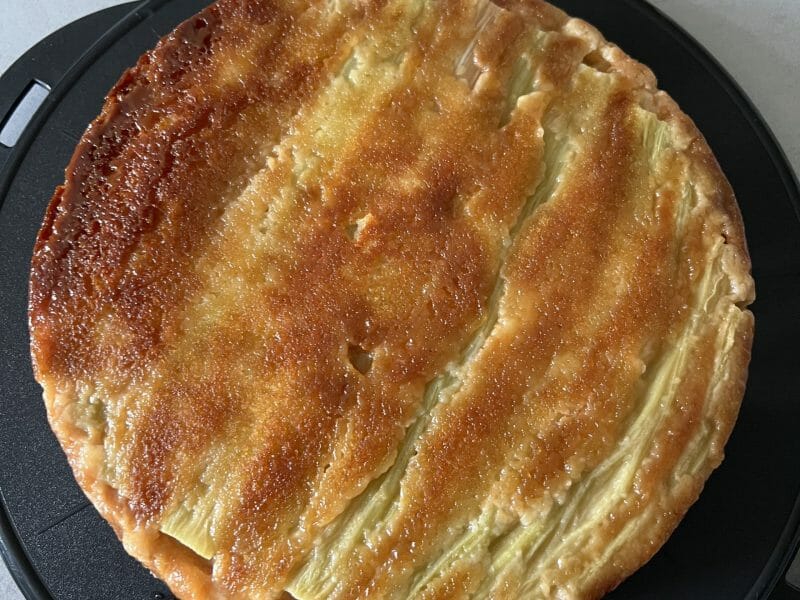 Cliquez pour zoomer ! Gâteau renversé à la rhubarbe et caramel au beurre salé Thermomix par marie_8d