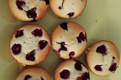 Cliquez pour zoomer ! Visitandines aux framboises Thermomix par karine4072