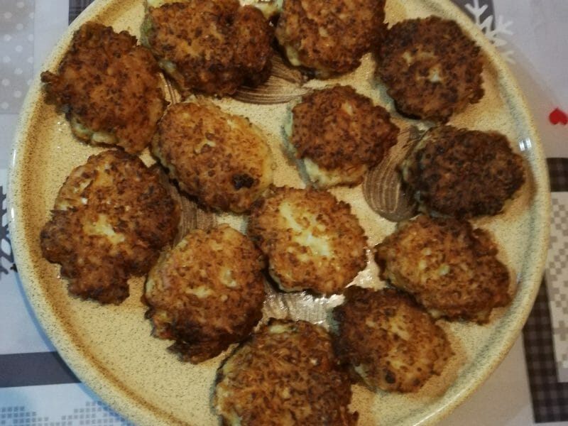 Cliquez pour zoomer ! Galettes de chou-fleur et sauce yaourt Thermomix par cofalad