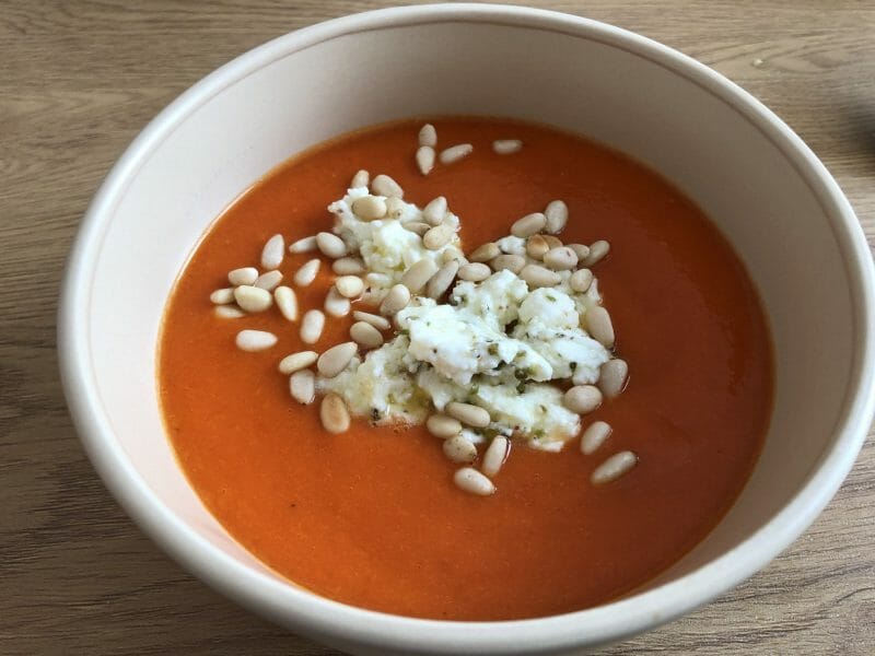 Cliquez pour zoomer ! Soupe froide aux poivrons rouges Thermomix par drsayegh