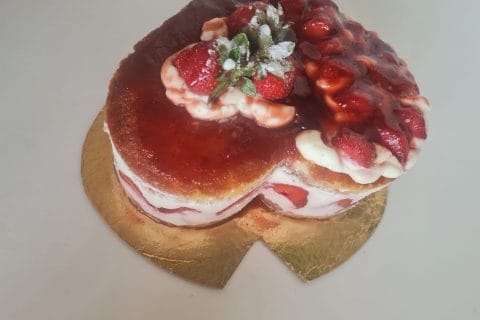 Cliquez pour zoomer ! Fraisier roulé Thermomix par nini_50