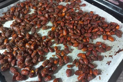 Cliquez pour zoomer ! Amandes grillées à la cannelle et au miel Thermomix par Amal sary