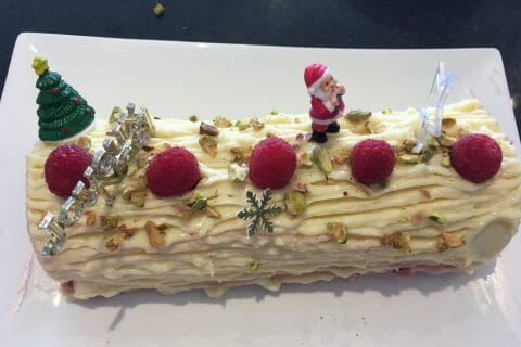 Buche De Noel Framboises Et Chocolat Blanc Au Thermomix Cookomix