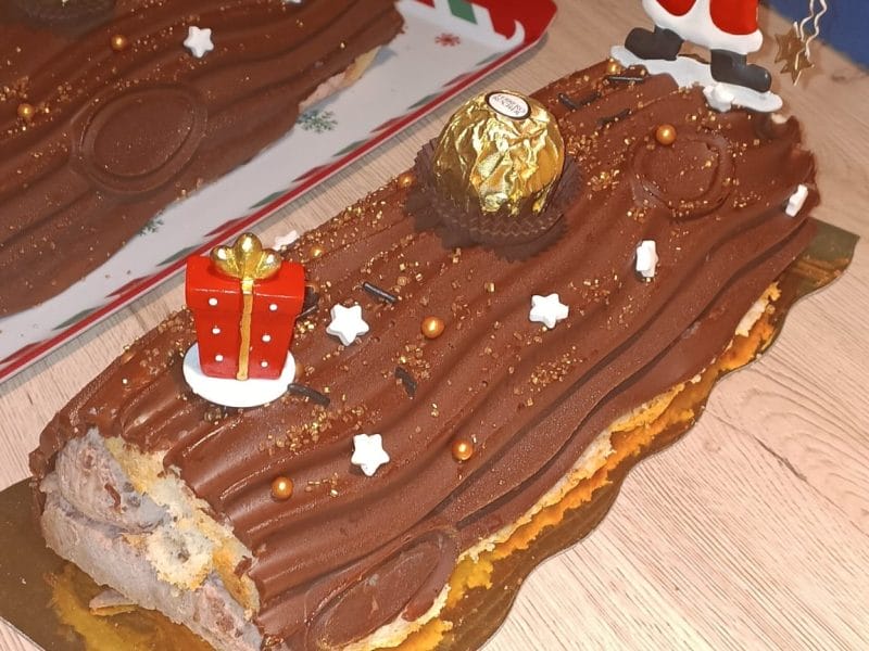 Cliquez pour zoomer ! Bûche Ferrero Rocher Thermomix par dezeeee