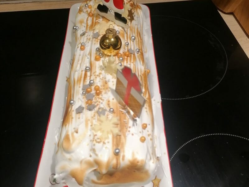 Cliquez pour zoomer ! Bûche au citron meringuée Thermomix par dezeeee