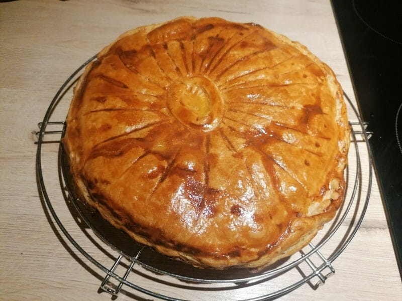 Cliquez pour zoomer ! Galette des rois à la frangipane Thermomix par dezeeee