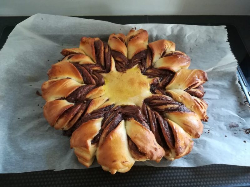 Cliquez pour zoomer ! Brioche étoilée au Nutella Thermomix par Tisoeur
