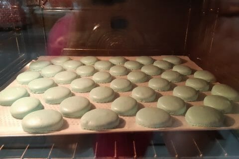Cliquez pour zoomer ! Macarons salés au foie gras Thermomix par jess67560