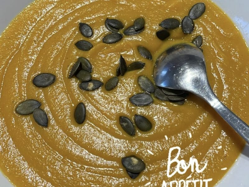 Cliquez pour zoomer ! Velouté de butternut aux lentilles corail et au curry Thermomix par laure_276