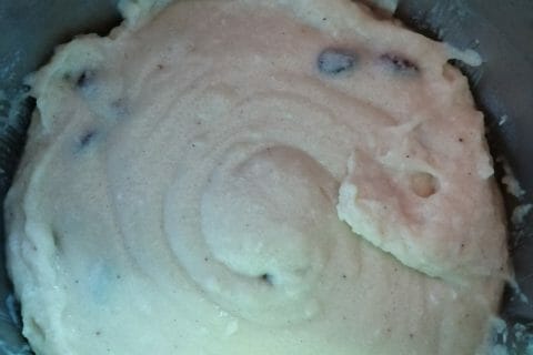 Cliquez pour zoomer ! Gâteau de semoule aux raisins secs Thermomix par Dounia216