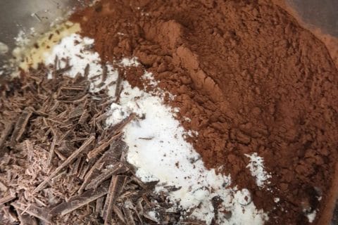 Cliquez pour zoomer ! Cake au chocolat et à la banane Thermomix par Dounia216