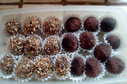 Cliquez pour zoomer ! Truffes au chocolat Thermomix par viChon4682