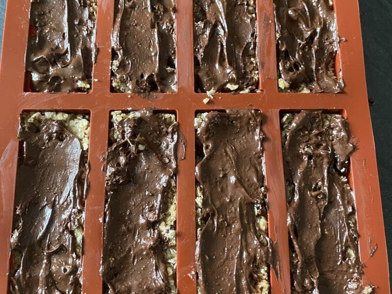 Cliquez pour zoomer ! Barres de céréales à l’avoine, noisettes, banane et chocolat Thermomix par Ém-ilie