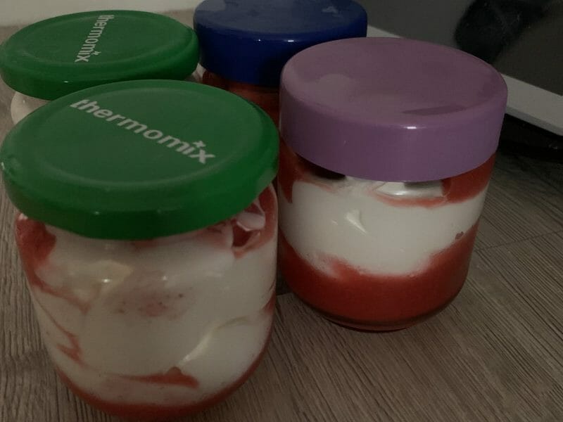 Cliquez pour zoomer ! Tiramisu aux fraises en verrines Thermomix par nadyablancey