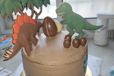 Cliquez pour zoomer ! Layer cake Kinder Bueno Thermomix par cuistovivi