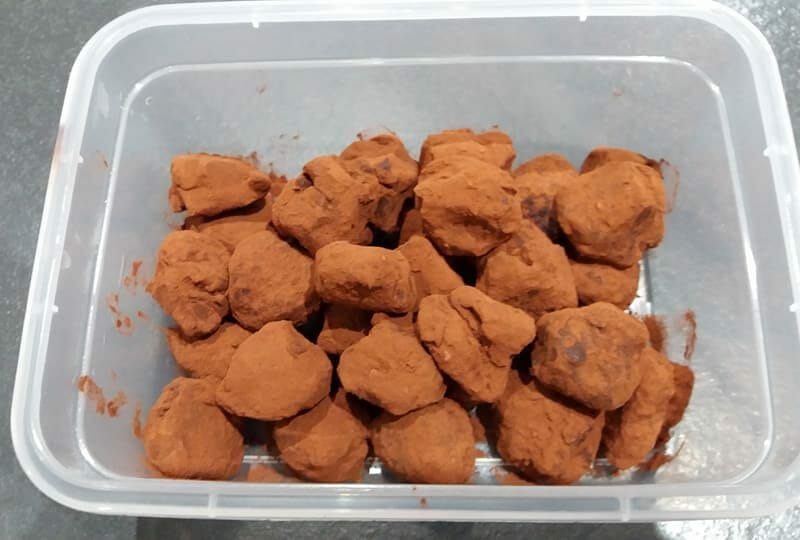 Cliquez pour zoomer ! Truffes au chocolat Thermomix par Sophie57