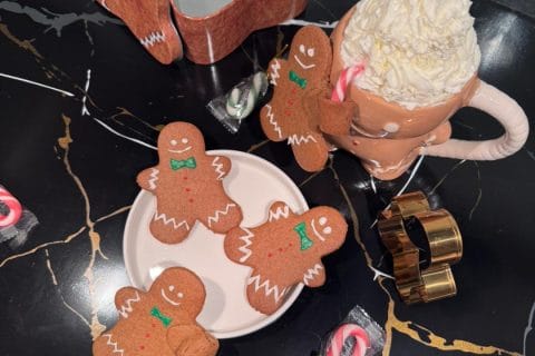 Cliquez pour zoomer ! Bonhommes en pain d’épices Thermomix par sylviev18