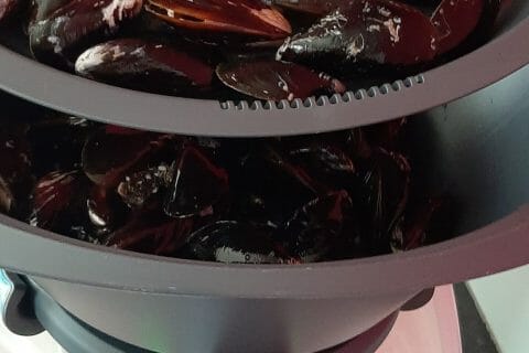 Cliquez pour zoomer ! Moules sauce au roquefort Thermomix par sylviev18