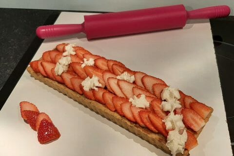 Cliquez pour zoomer ! Tartelettes framboises sur crème d’amande et pistache Thermomix par sylviev18