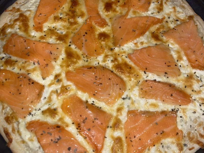 Cliquez pour zoomer ! Pizza au saumon et sauce kiri Thermomix par Em77