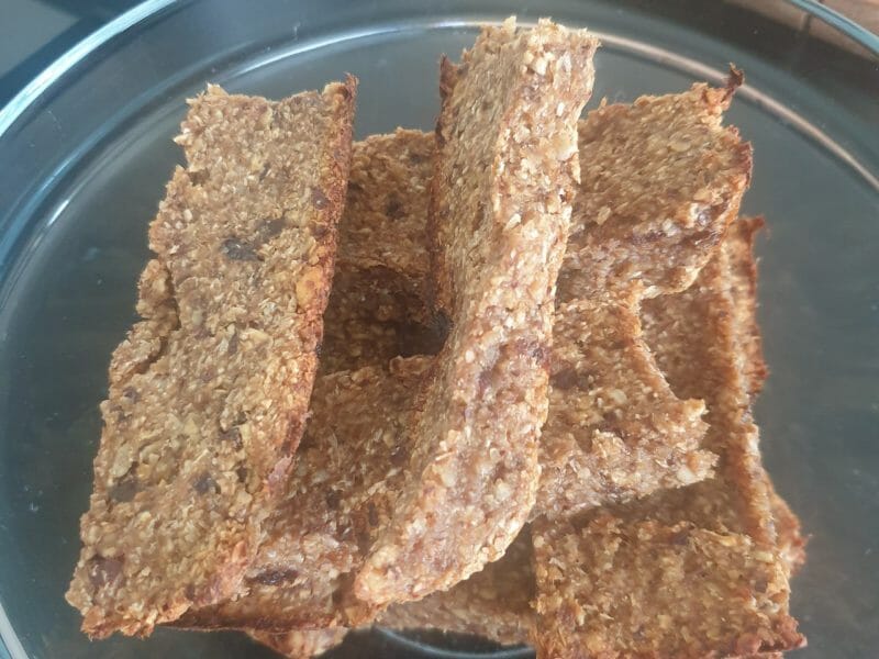 Cliquez pour zoomer ! Barres de céréales à la banane, noix et dattes Thermomix par aliantho